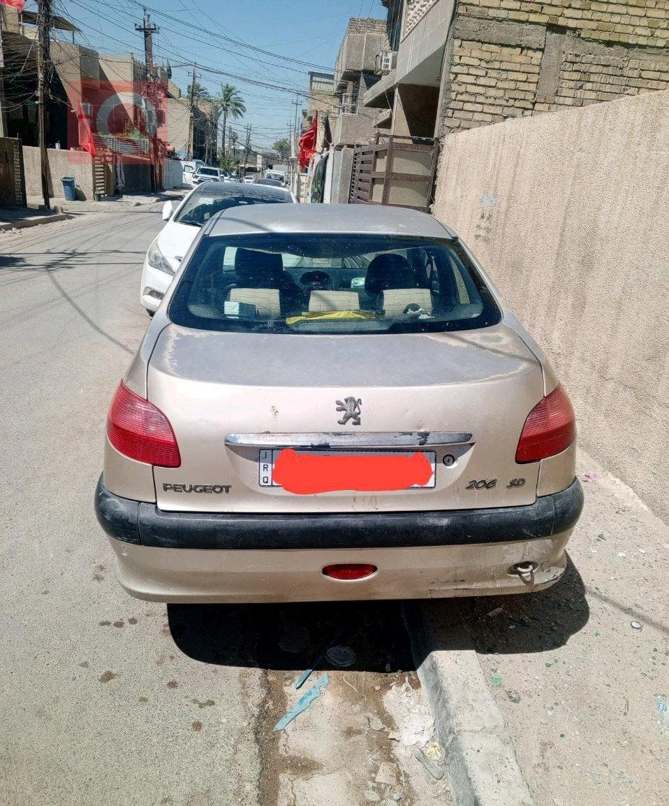 بيجو 206
